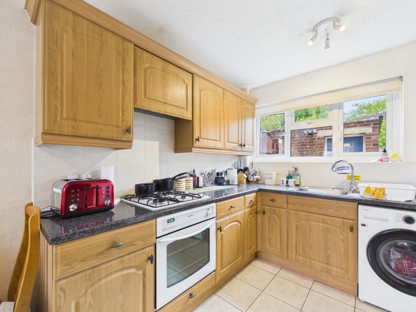 Images for Staines-upon-Thames, Surrey EAID:2640919782 BID:STA
