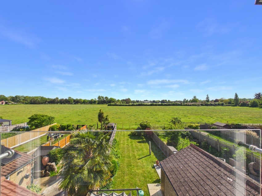 Images for Staines-upon-Thames, Surrey EAID:2640919782 BID:STA