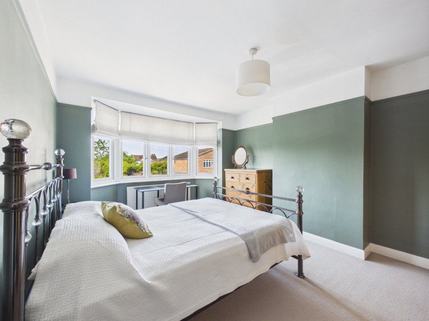 Images for Staines-upon-Thames, Surrey EAID:2640919782 BID:STA