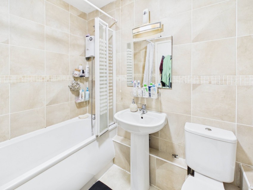 Images for Sidney Road, Staines, Surrey EAID:2640919782 BID:STA