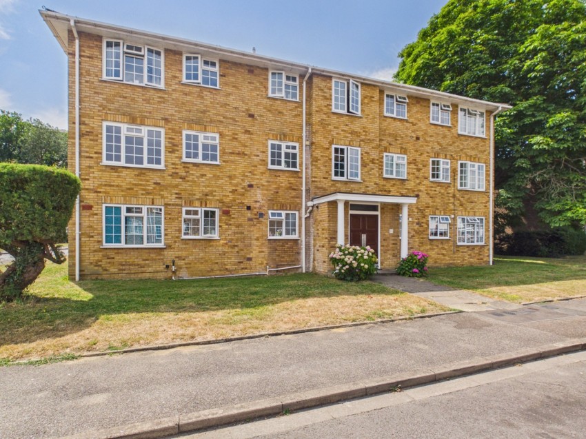 Images for Staines-Upon-Thames, Middlesex EAID:2640919782 BID:STA
