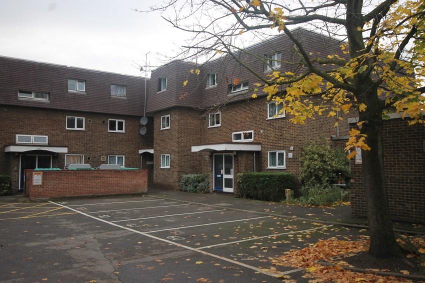 Images for Bath Road, 480 Bath Road, Longford Village, Middlesex EAID:2640919782 BID:STL