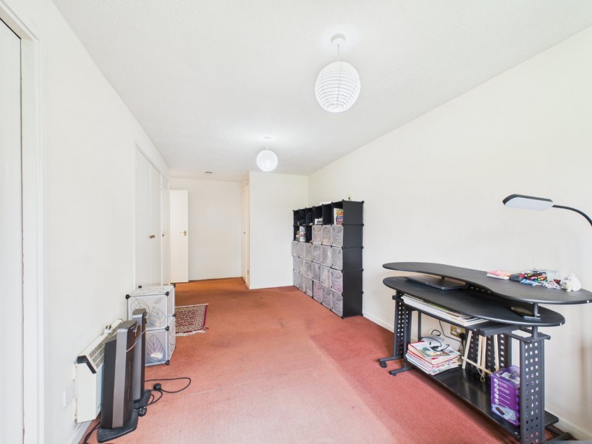 Images for Bath Road, 480 Bath Road, Longford Village, Middlesex EAID:2640919782 BID:STL