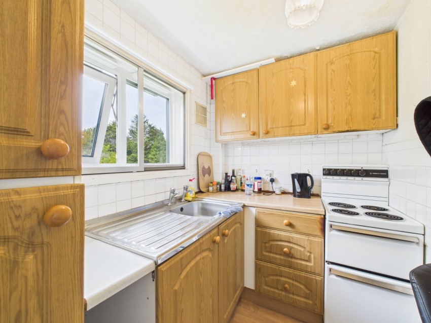 Images for Bath Road, 480 Bath Road, Longford Village, Middlesex EAID:2640919782 BID:STL