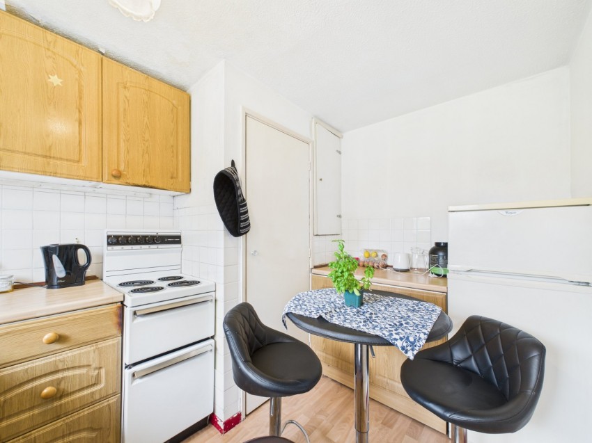 Images for Bath Road, 480 Bath Road, Longford Village, Middlesex EAID:2640919782 BID:STL