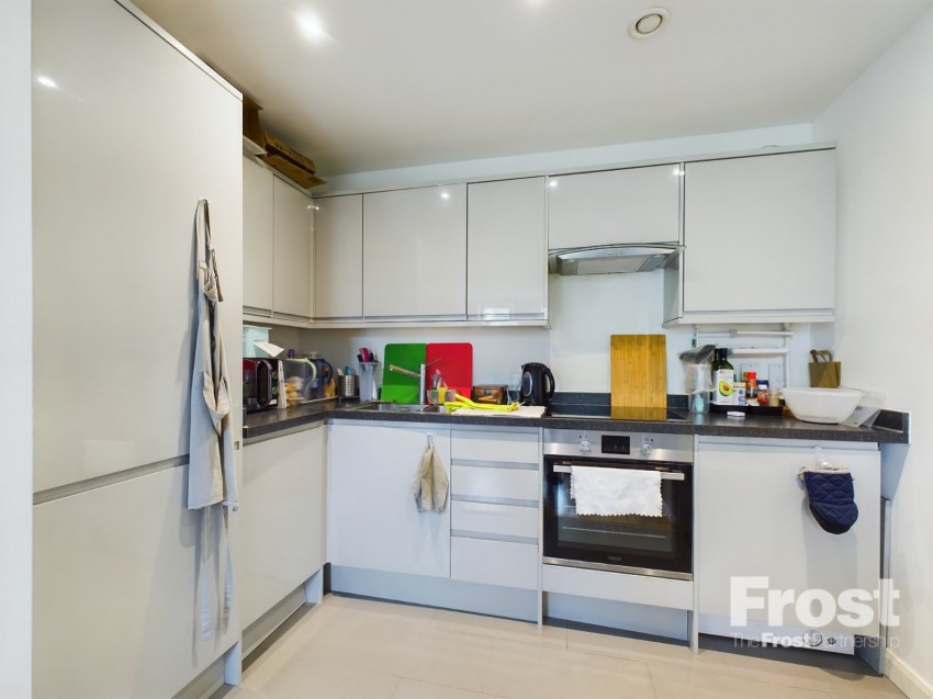 Images for High Street, Staines-Upon-Thames, Middlesex EAID:2640919782 BID:STL