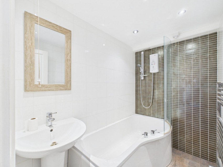 Images for Edgell Road, Staines-Upon-Thames, Middlesex EAID:2640919782 BID:STL