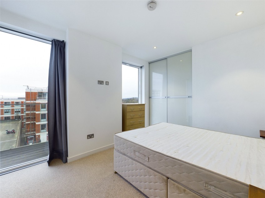 Images for Fairfield Avenue, Staines-upon-Thames, Surrey EAID:2640919782 BID:STL