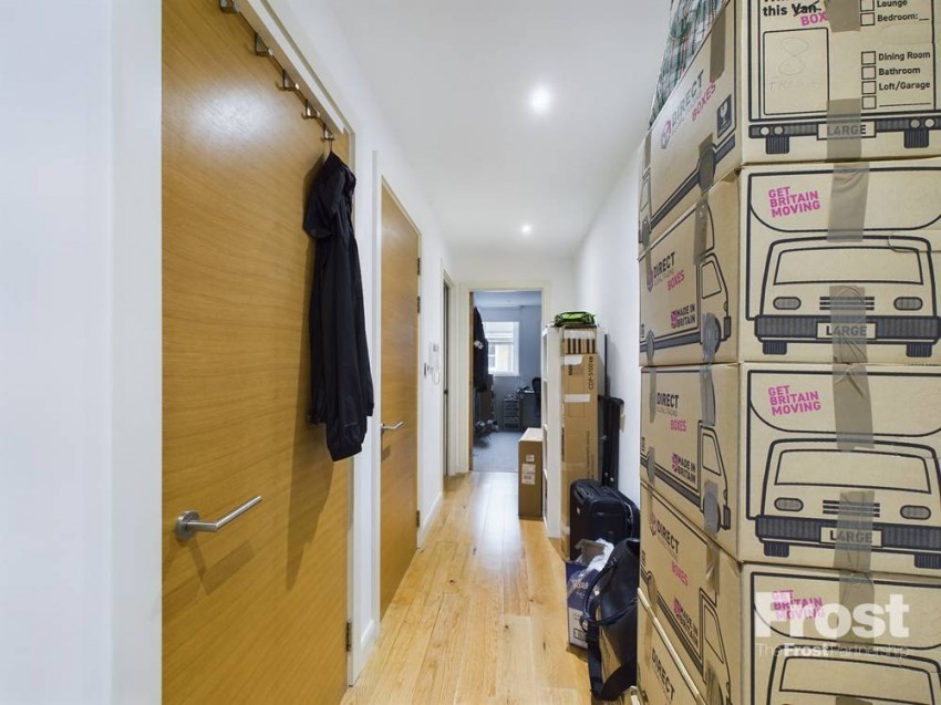 Images for High Street, Staines-Upon-Thames, Middlesex EAID:2640919782 BID:STL