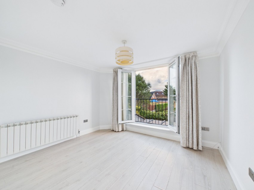 Images for Cherry Orchard, Staines-Upon-Thames, Middlesex EAID:2640919782 BID:STL