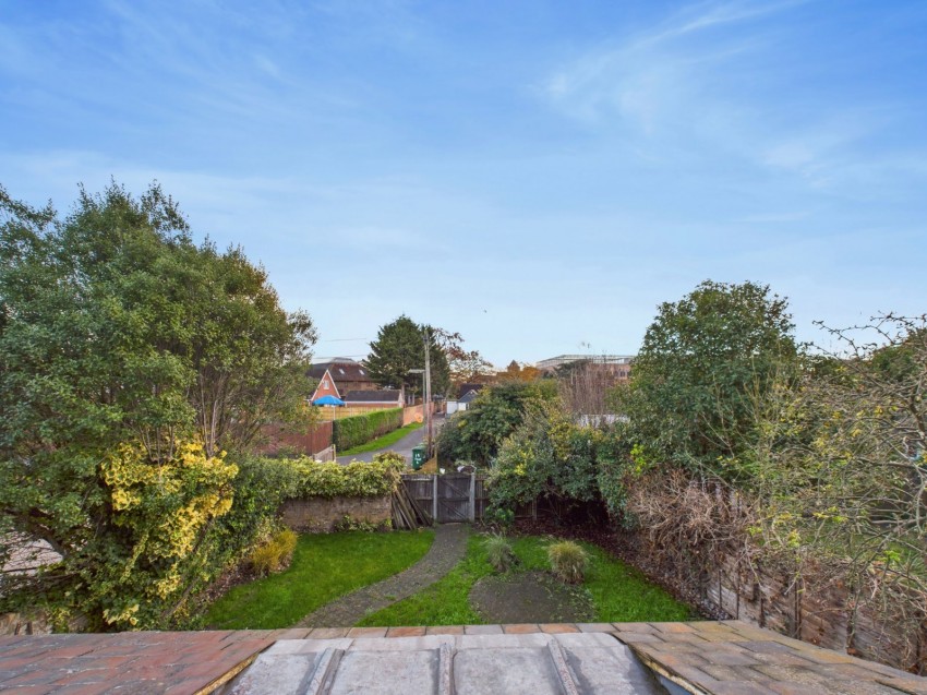 Images for Cherry Orchard, Staines-Upon-Thames, Middlesex EAID:2640919782 BID:STL