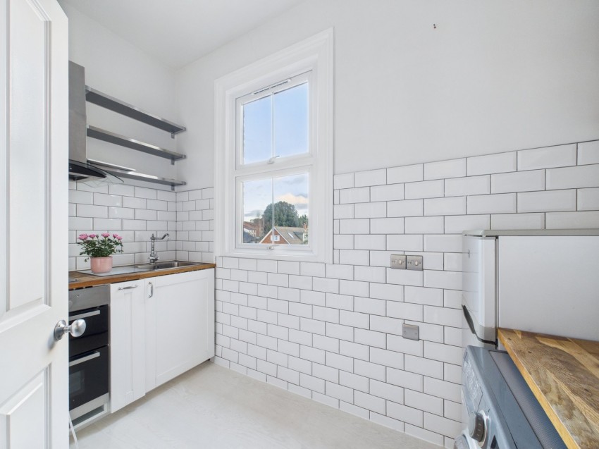 Images for Cherry Orchard, Staines-Upon-Thames, Middlesex EAID:2640919782 BID:STL