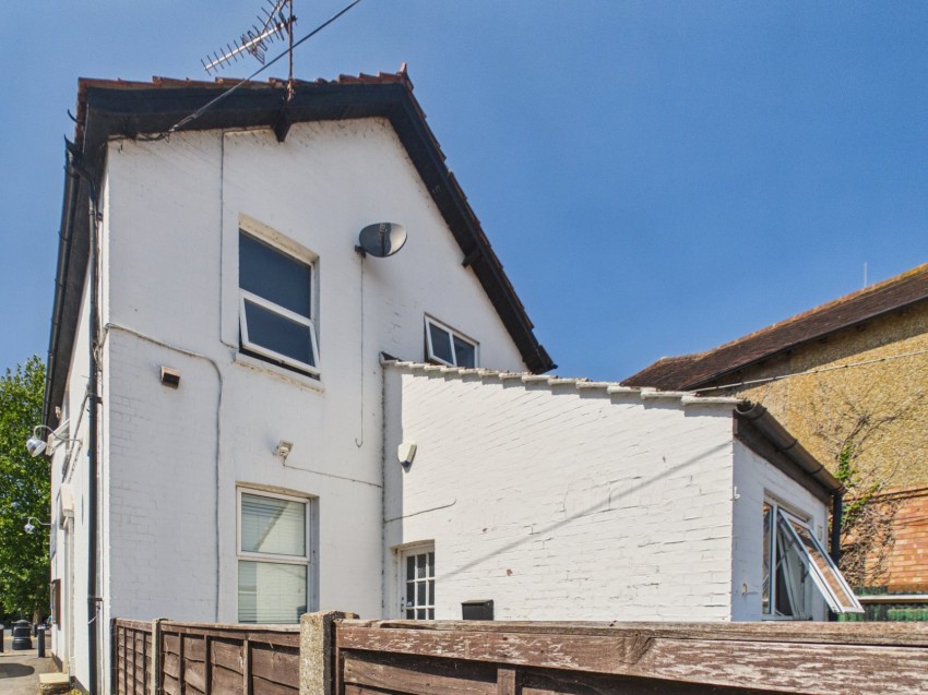Images for Wraysbury, Staines, Middlesex EAID:2640919782 BID:STL