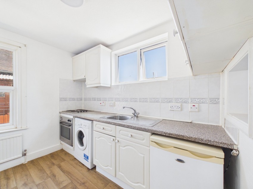 Images for Wraysbury, Staines, Middlesex EAID:2640919782 BID:STL
