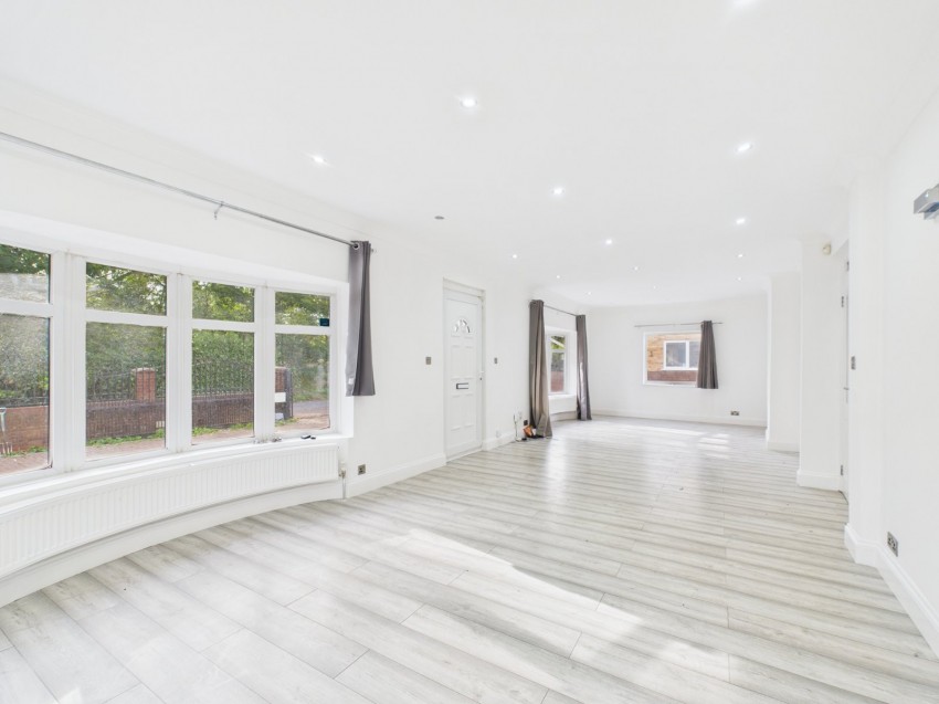 Images for Wraysbury, Staines-Upon-Thames, Surrey EAID:2640919782 BID:STL