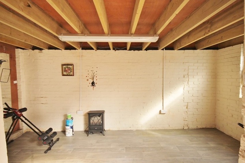 Images for Staines-Upon-Thames, Middlesex EAID:2640919782 BID:STL