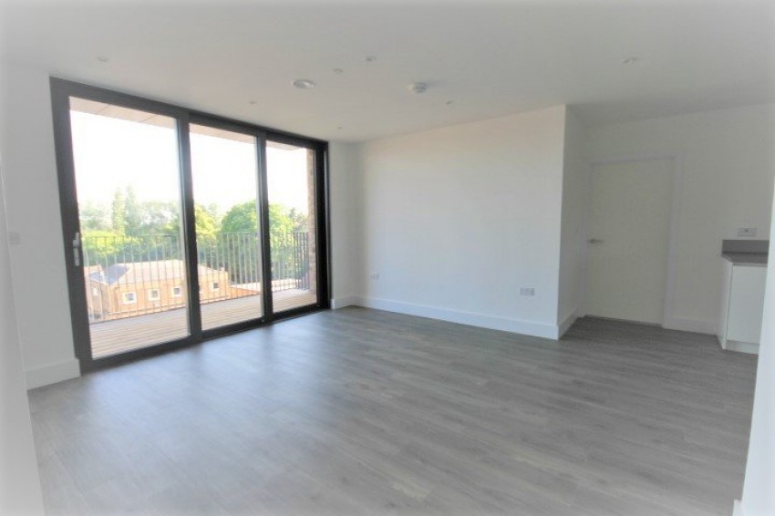 Images for Fairfield Avenue, 2 Fairfield Avenue, Staines-Upon-Thames, Surrey EAID:2640919782 BID:STL