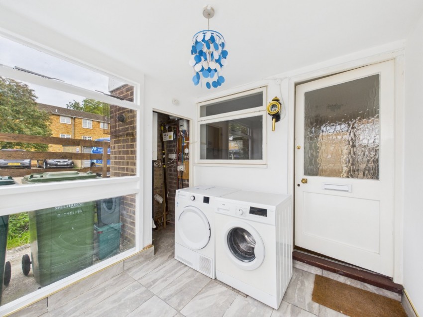 Images for Staines-Upon-Thames, Middlesex EAID:2640919782 BID:STL