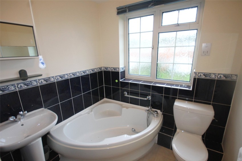 Images for Staines-Upon-Thames, Surrey EAID:2640919782 BID:STL