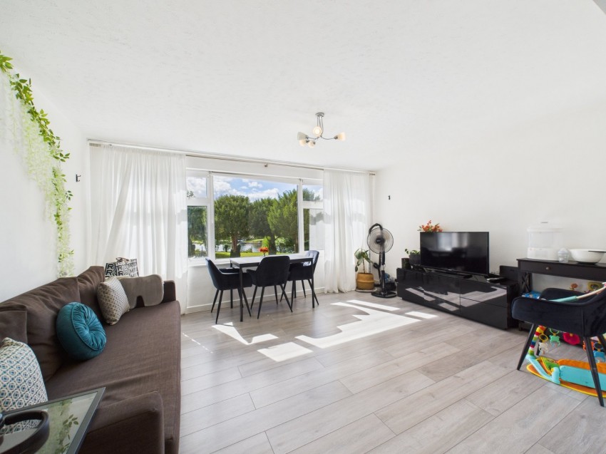Images for Jamnagar Close, Staines-upon-Thames, Surrey EAID:2640919782 BID:STL