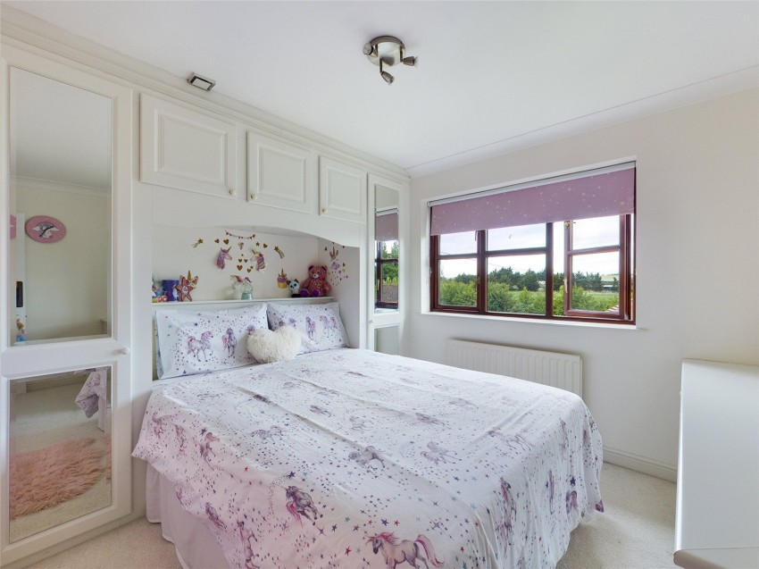 Images for Wraysbury, Staines-upon-Thames, Berkshire EAID:2640919782 BID:STL