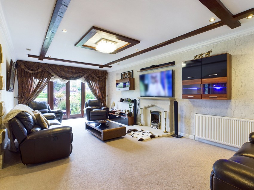 Images for Wraysbury, Staines-upon-Thames, Berkshire EAID:2640919782 BID:STL