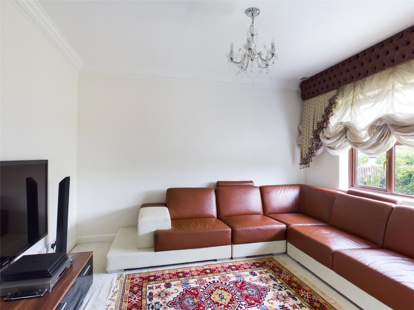 Images for Wraysbury, Staines-upon-Thames, Berkshire EAID:2640919782 BID:STL