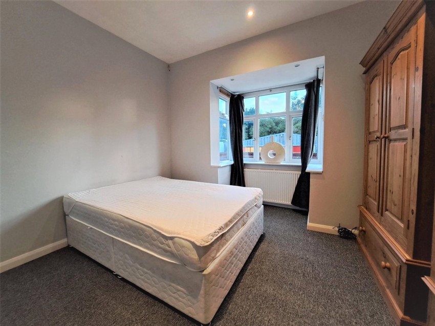 Images for Green Lane, Staines-Upon-Thames, Surrey EAID:2640919782 BID:STL