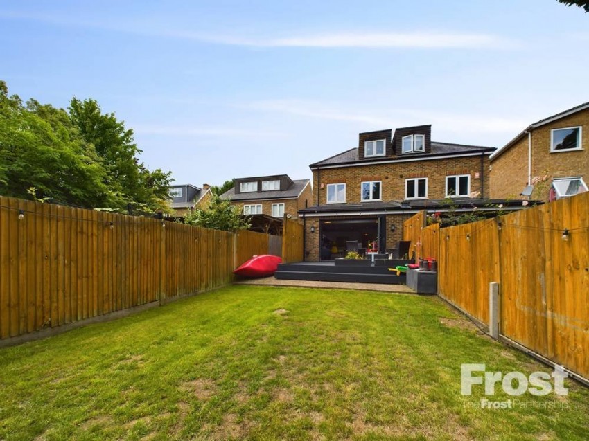 Images for Staines-upon-Thames, Surrey EAID:2640919782 BID:STA