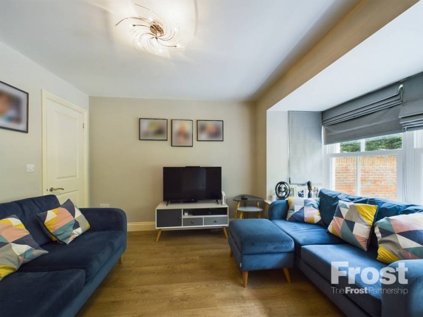 Images for Staines-upon-Thames, Surrey EAID:2640919782 BID:STA