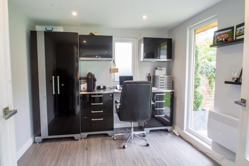Images for Station Road, 40 Station Road, Wraysbury, Berkshire EAID:2640919782 BID:STL