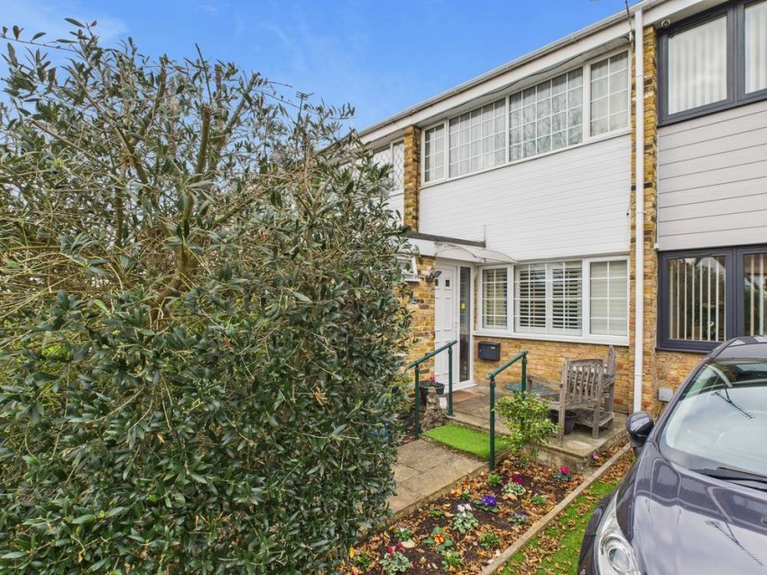 Images for Wraysbury, Berkshire EAID:2640919782 BID:WRA