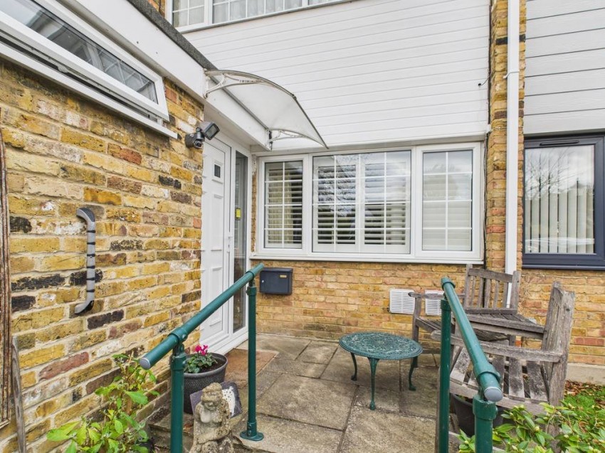 Images for Wraysbury, Berkshire EAID:2640919782 BID:WRA