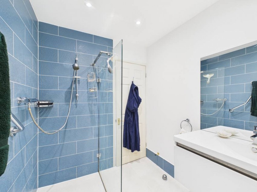 Images for Wraysbury, Berkshire EAID:2640919782 BID:WRA