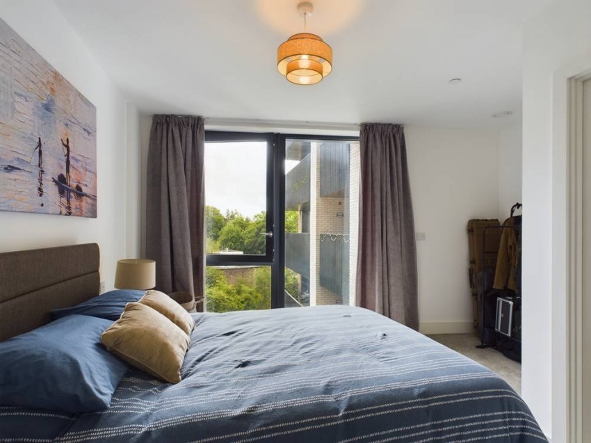 Images for Staines-upon-Thames, Surrey EAID:2640919782 BID:STA