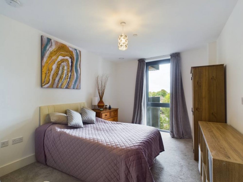 Images for Staines-upon-Thames, Surrey EAID:2640919782 BID:STA