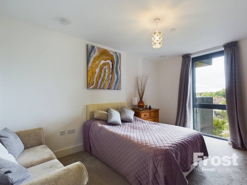 Images for Staines-upon-Thames, Surrey EAID:2640919782 BID:STA
