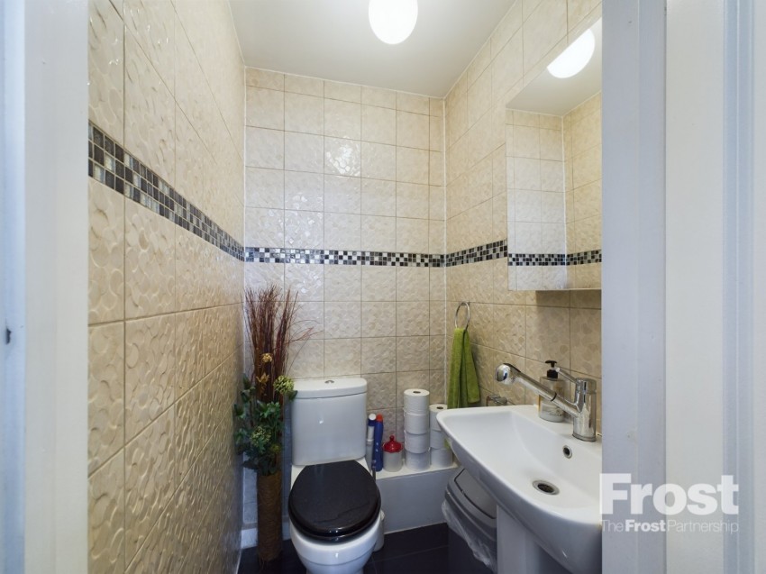 Images for Staines-upon-Thames, Surrey EAID:2640919782 BID:STL