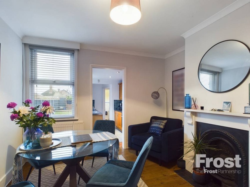Images for Staines-upon-Thames, Surrey EAID:2640919782 BID:STA