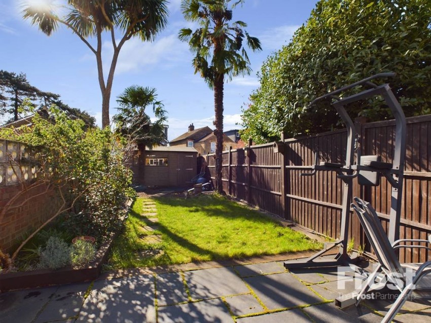 Images for Staines-upon-Thames, Surrey EAID:2640919782 BID:STA