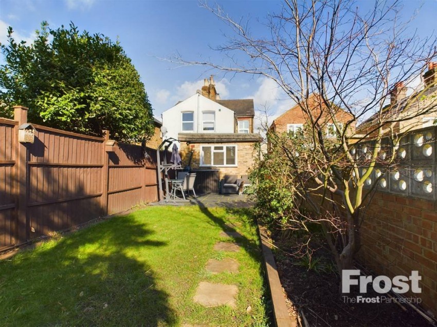 Images for Staines-upon-Thames, Surrey EAID:2640919782 BID:STA