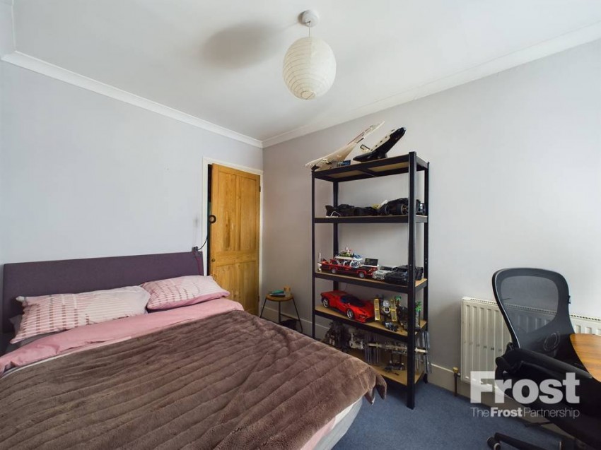 Images for Staines-upon-Thames, Surrey EAID:2640919782 BID:STA