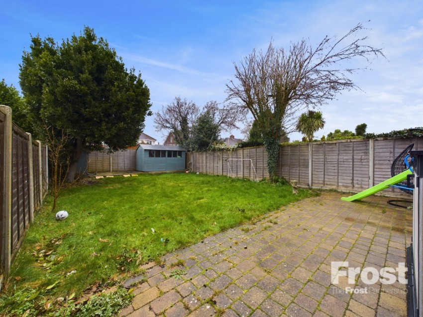Images for Staines-upon-Thames, Surrey EAID:2640919782 BID:STL