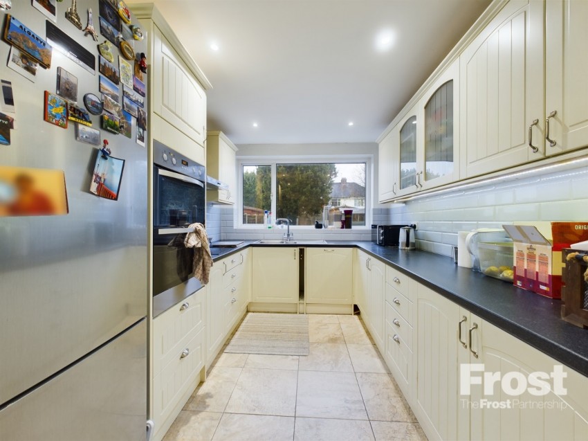 Images for Staines-upon-Thames, Surrey EAID:2640919782 BID:STL