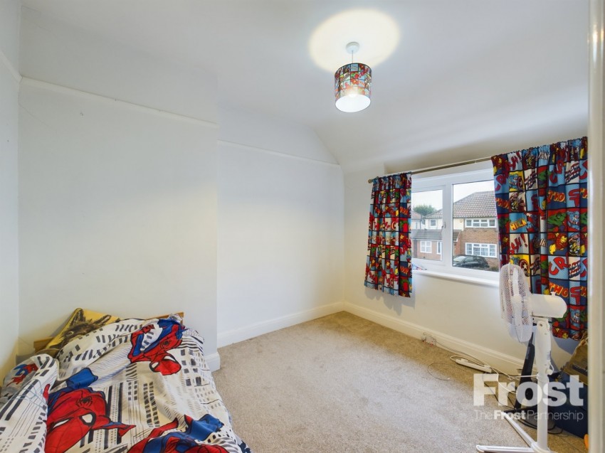 Images for Staines-upon-Thames, Surrey EAID:2640919782 BID:STL