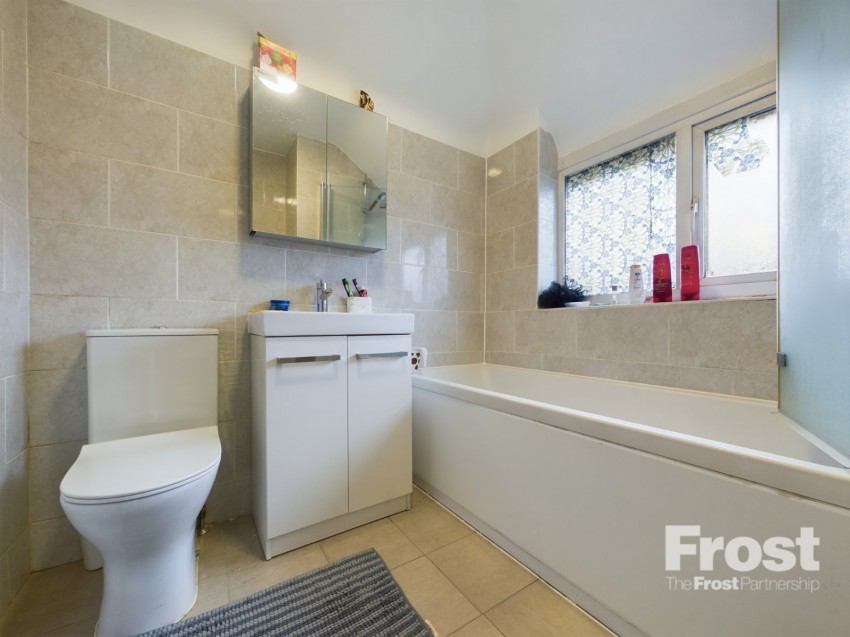 Images for Staines-upon-Thames, Surrey EAID:2640919782 BID:STL