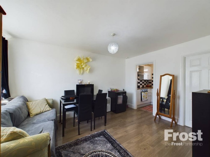 Images for Staines-upon-Thames, Surrey EAID:2640919782 BID:STL