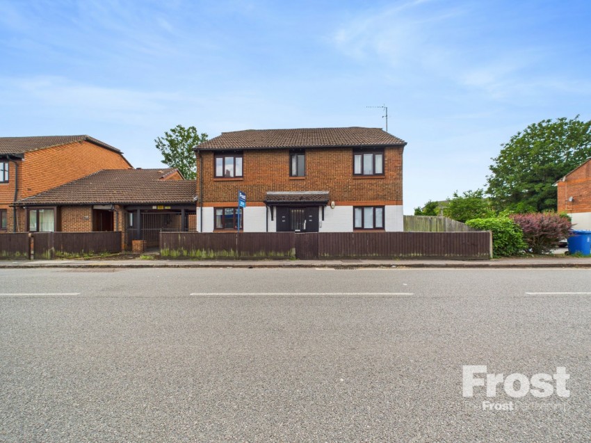 Images for Datchet, Slough, Berkshire EAID:2640919782 BID:STL