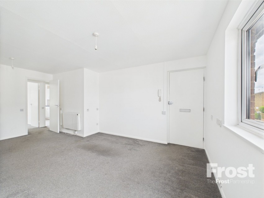 Images for Datchet, Slough, Berkshire EAID:2640919782 BID:STL