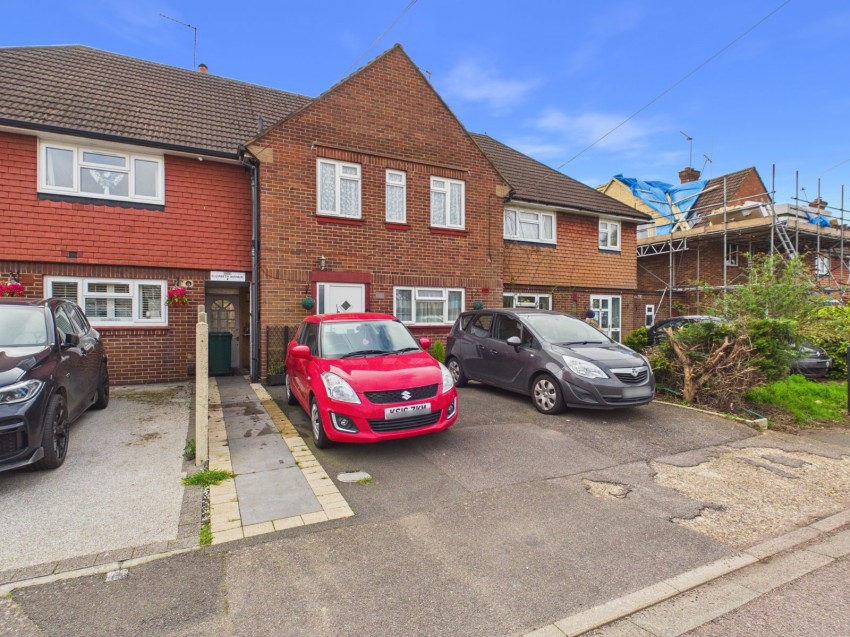 Images for Staines-upon-Thames, Surrey EAID:2640919782 BID:STA